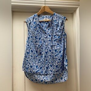 Vineyard Vines Blue and White Sleeveless Cotton Top